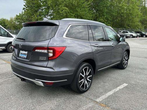 2019 Honda Pilot Touring 8-Passenger
