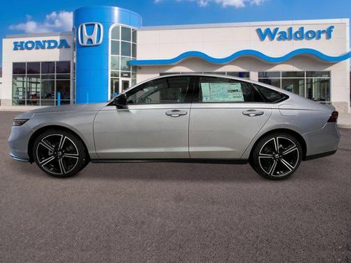 Solar Silver Metallic 2026 Honda Accord SE