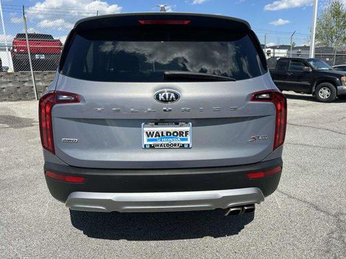 Everlasting Silver 2020 Kia Telluride S
