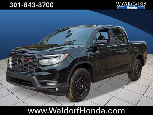 Crystal Black Pearl 2026 Honda Ridgeline TrailSport+