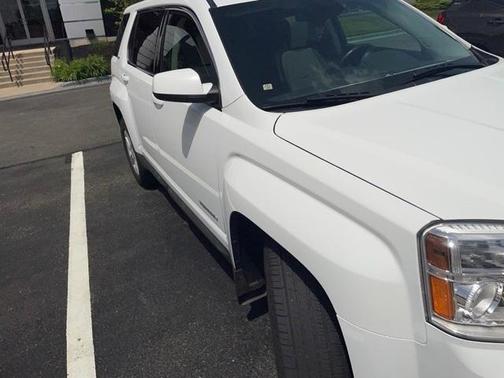 Photo 2 of 2 of 2014 GMC Terrain SLT-1