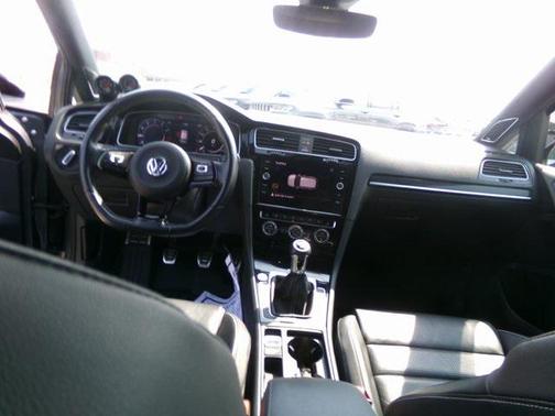 2018 Volkswagen Golf R 2.0T Manual