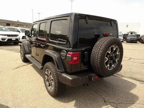2025 Jeep Wrangler 4-Door Sahara 4x4