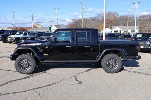 2026 Jeep Gladiator Mojave X 4x4