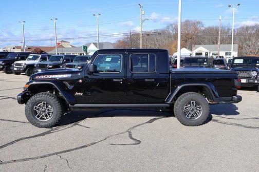 2026 Jeep Gladiator Mojave X 4x4