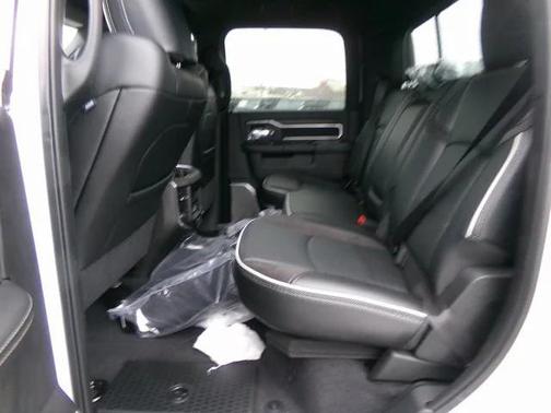 2025 RAM 2500 Laramie Crew Cab 4x4 6'4' Box