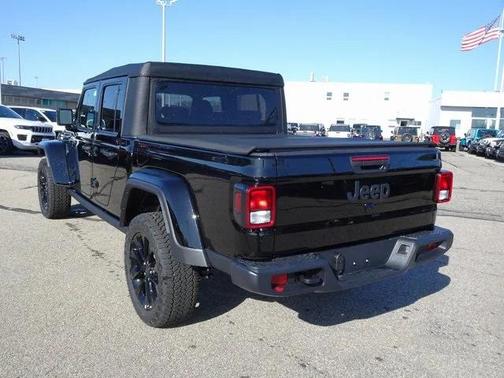 2025 Jeep Gladiator Nighthawk