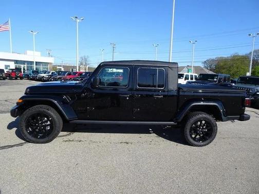 2025 Jeep Gladiator Nighthawk