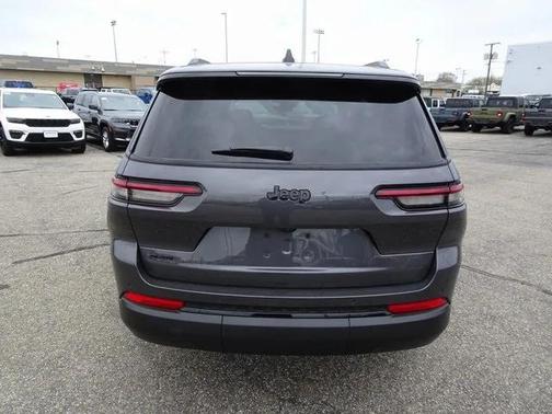 2025 Jeep Grand Cherokee L Altitude