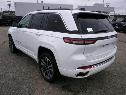 2025 Jeep Grand Cherokee Overland
