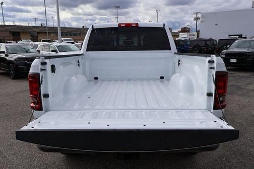 2025 RAM 2500 Tradesman Crew Cab 4x4 6'4' Box