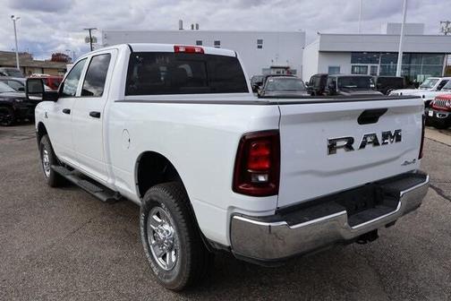 2025 RAM 2500 Tradesman Crew Cab 4x4 6'4' Box