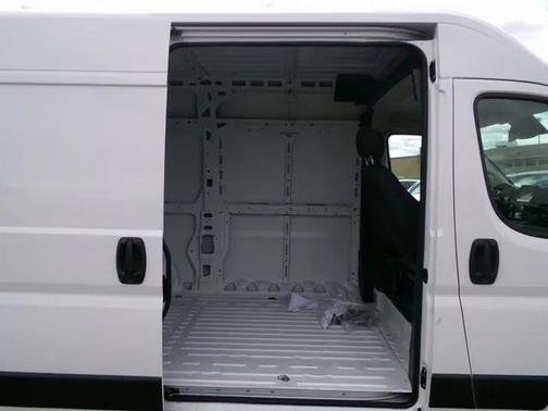 2025 RAM ProMaster 2500 Tradesman