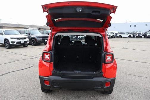 2023 Jeep Renegade Altitude