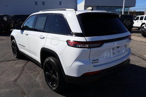 2023 Jeep Grand Cherokee Altitude