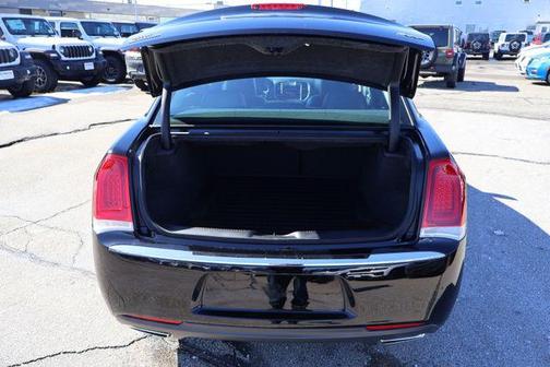 2018 Chrysler 300 Limited