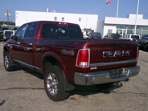 2017 RAM 2500 Limited Crew Cab 4x4 6'4' Box