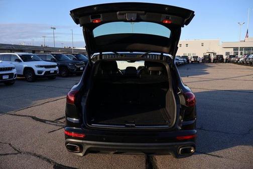 2016 Porsche Cayenne Cayenne