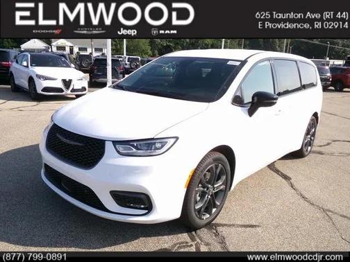 2026 Chrysler Pacifica L