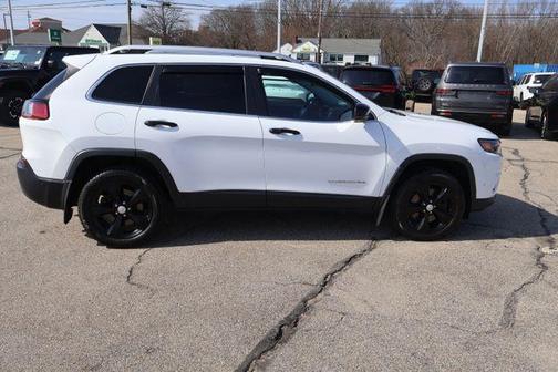 Bright White Clearcoat 2021 Jeep Cherokee Limited