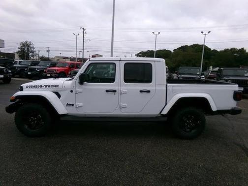 2025 Jeep Gladiator High Tide