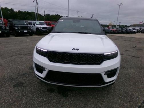 2025 Jeep Grand Cherokee Summit