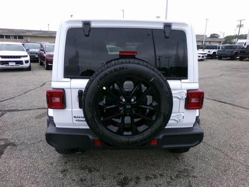 2025 Jeep Wrangler 4xe Sahara