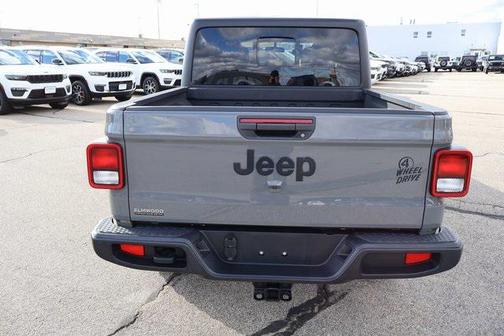 2022 Jeep Gladiator Sport