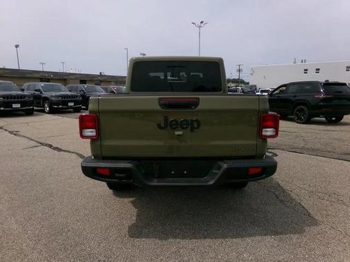 2025 Jeep Gladiator High Tide