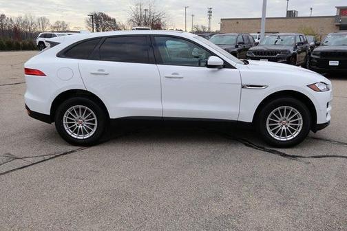 2018 Jaguar F-PACE 25t