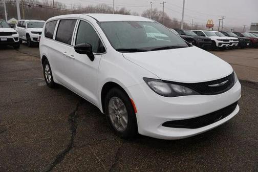 2026 Chrysler Voyager LX