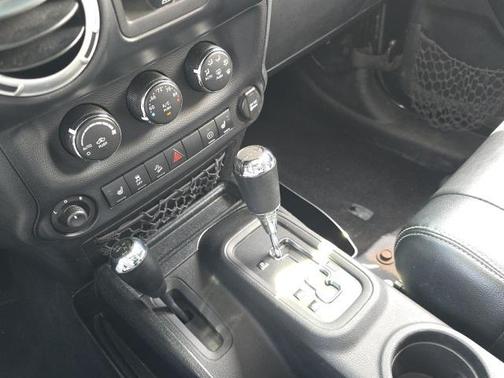 2012 Jeep Wrangler Unlimited Sahara
