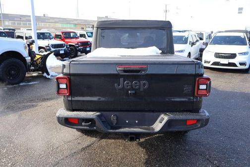 2026 Jeep Gladiator Willys 4x4