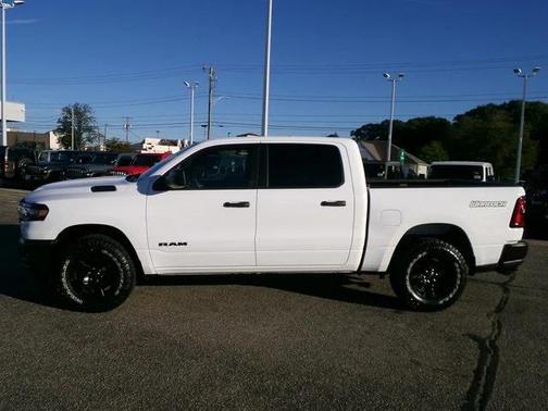 2026 RAM 1500 Warlock Crew Cab 4x4 5'7' Box