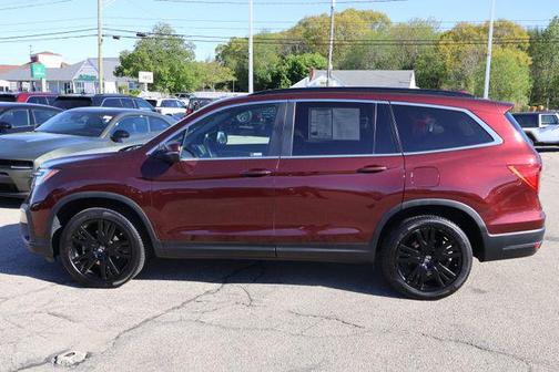 Deep Scarlet Pearl 2022 Honda Pilot AWD Special Edition