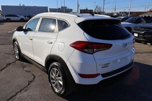 2016 Hyundai TUCSON SE