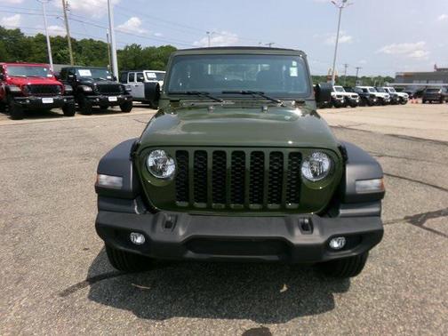 2024 Jeep Wrangler Sport