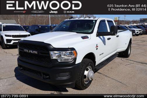 2022 RAM 3500 Tradesman Crew Cab 4x2 8' Box
