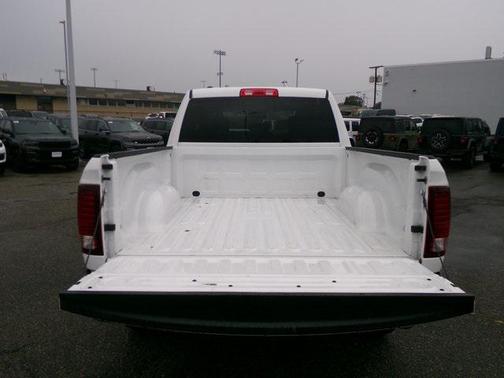 2022 RAM 1500 Classic Warlock Quad Cab 4x4 6'4' Box