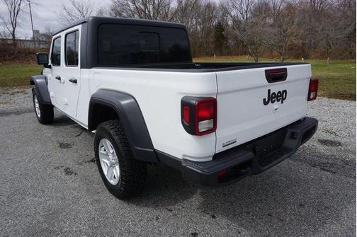 2023 Jeep Gladiator Sport S