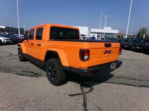 2025 Jeep Gladiator High Tide