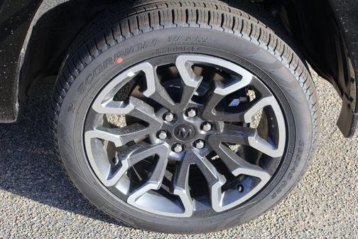 Diamond Black Crystal Pearlcoat 2026 RAM 1500 Longhorn