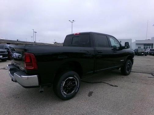 2025 RAM 2500 Laramie Crew Cab 4x4 6'4' Box