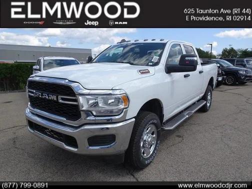 2024 RAM 2500 Tradesman Crew Cab 4x4 6'4' Box