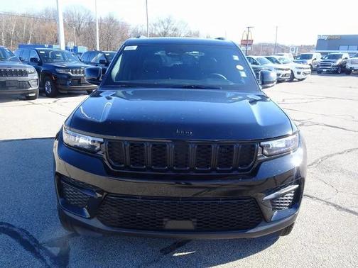 2025 Jeep Grand Cherokee Altitude