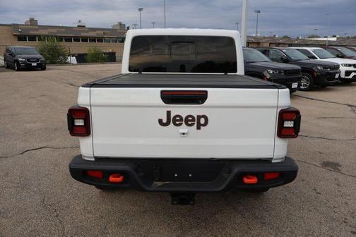 Bright White Clearcoat 2026 Jeep Gladiator Mojave 4x4