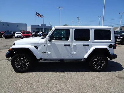2025 Jeep Wrangler 4-Door Sahara 4x4