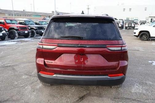 2026 Jeep Grand Cherokee Altitude