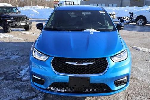 2026 Chrysler Pacifica L