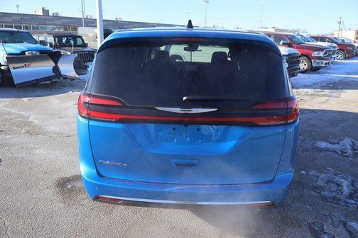 2026 Chrysler Pacifica L